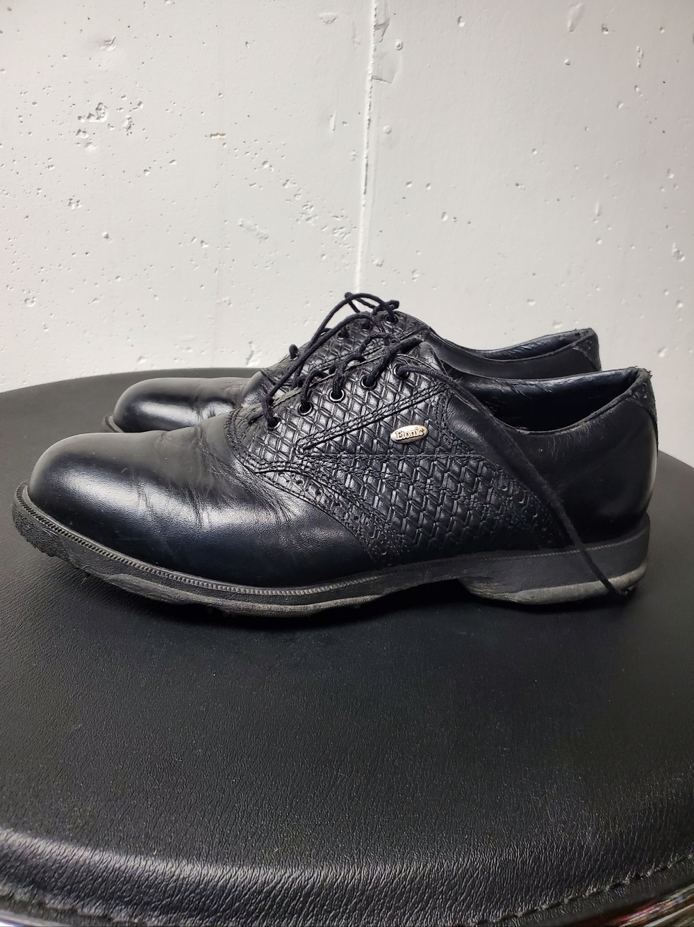 Black Men’s Lace-Up Golf Shoes -Etonic Size 10.5